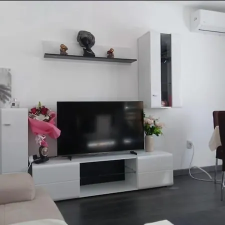 Next To Nbu And Merto Station, Free Parking * Sofya