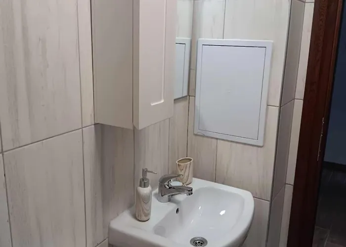 Next To Nbu And Merto Station, Free Parking Daire Sofya